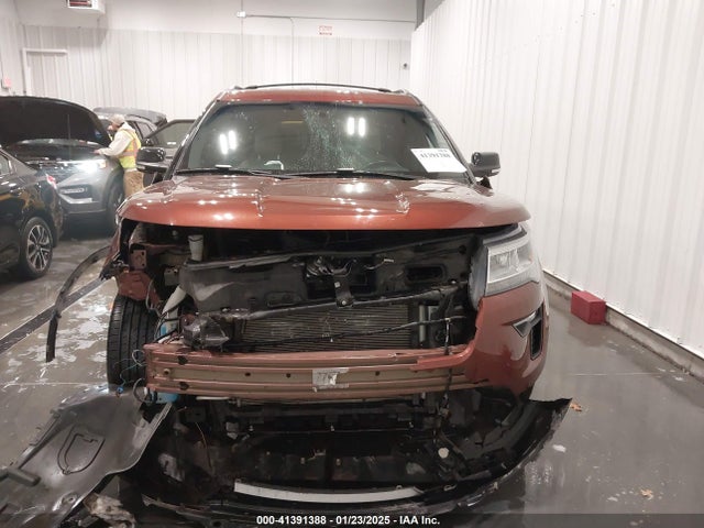 Ford EXPLORER XLT 2018 1FM5K8D82JGA31642 Image 13