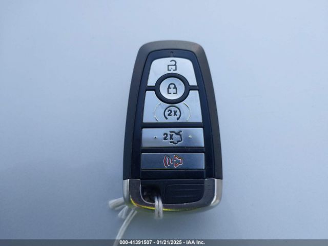 3FA6P0D98HR101027 Ford Fusion Titanium