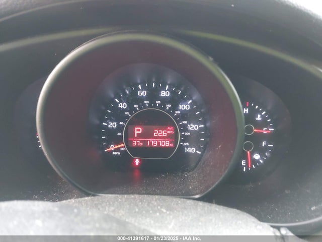 KIA Soul 2014 KNDJN2A28E7100783 Image 7