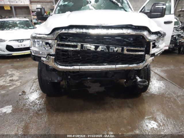 3C6UR5CJ1RG181473 RAM 2500 Tradesman  4x4 6'4 Box