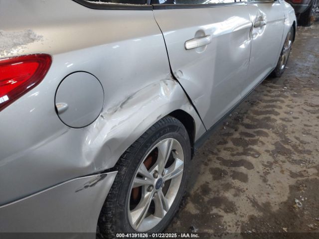 1FADP3F21EL244484 Ford FOCUS SE