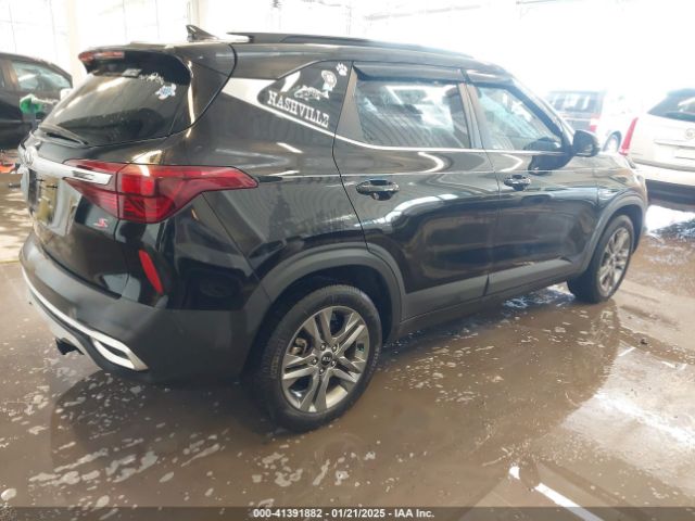 KNDEUCAA9M7124395 KIA SELTOS S