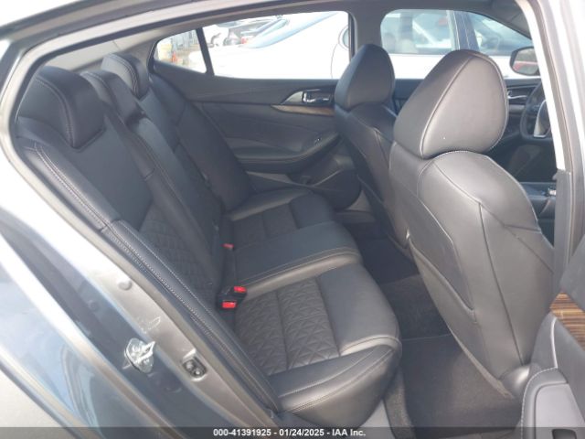 1N4AA6APXJC403697 Nissan Maxima 3.5 Platinum