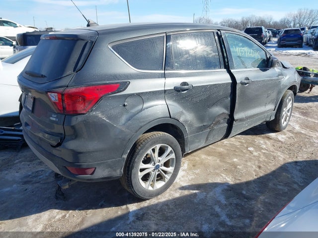 Ford ESCAPE SE 2019 1FMCU9GDXKUB54284 Image 4
