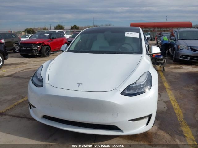 7SAYGDEE0PA070121 Tesla Model Y