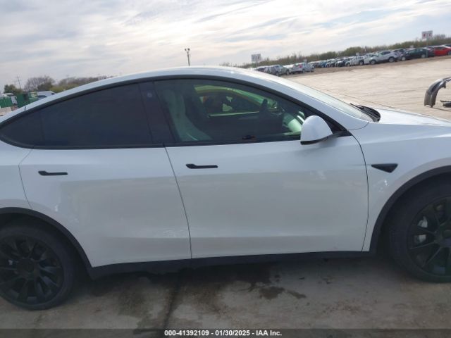 7SAYGDEE0PA070121 Tesla Model Y