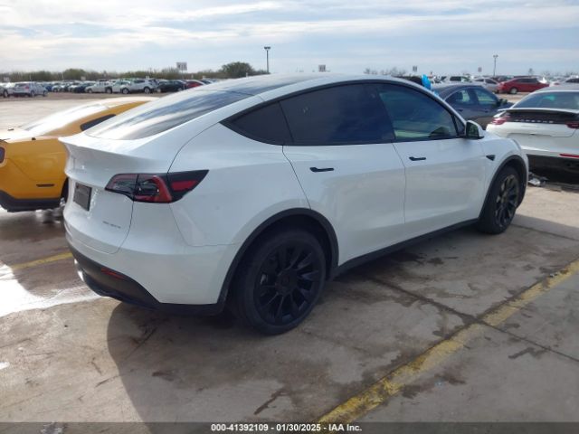 7SAYGDEE0PA070121 Tesla Model Y