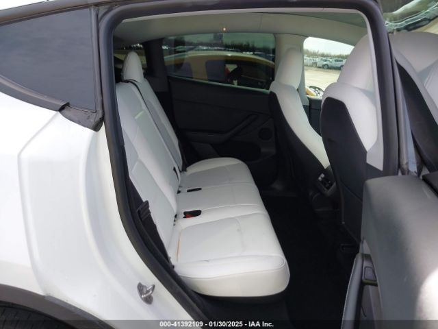 7SAYGDEE0PA070121 Tesla Model Y
