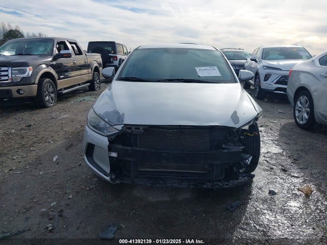 Hyundai ELANTRA SE 2017 5NPD74LF3HH192422 Image 13
