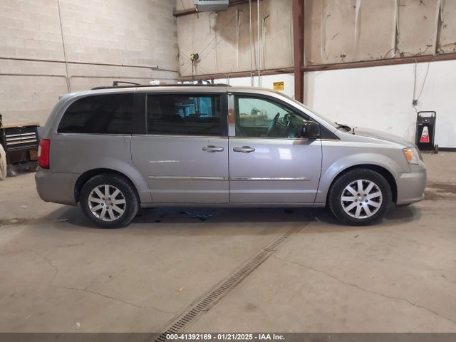 Chrysler Town & Country Touring 2016 2C4RC1BG2GR280227 Image 13