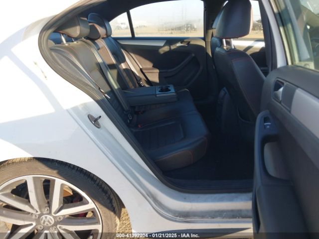 3VW4T7AJ5EM381385 Volkswagen Jetta Gli Autobahn W/nav