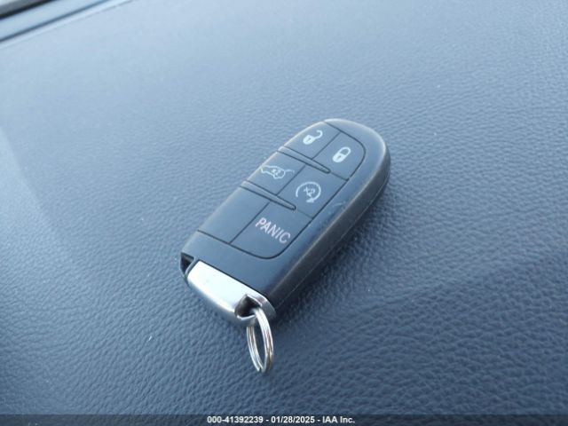 1C4RJFBG2GC349154 Jeep Grand Cherokee Limited 75th Anniversary