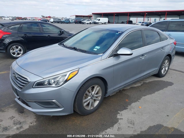 Hyundai SONATA SE 2016 5NPE24AF8GH330606 Image 2