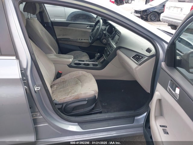 Hyundai SONATA SE 2016 5NPE24AF8GH330606 Image 5