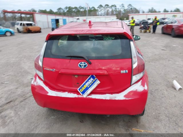 JTDKDTB34F1098684 Toyota Prius C One
