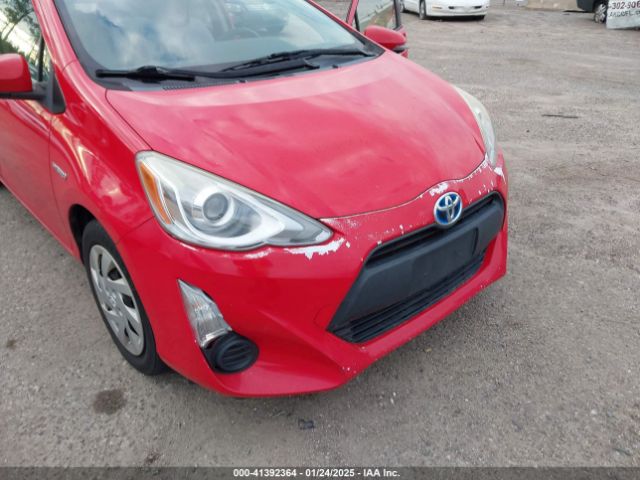 JTDKDTB34F1098684 Toyota Prius C One