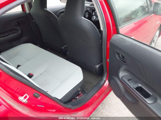 JTDKDTB34F1098684 Toyota Prius C One
