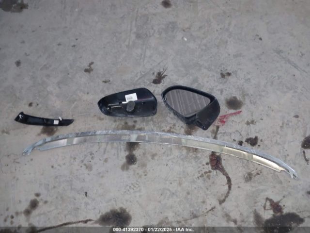 2T1BURHE3HC760135 Toyota Corolla Xle