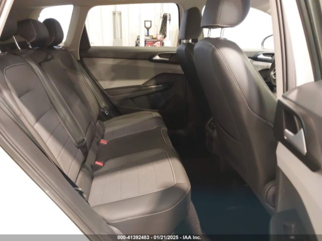 3VVEX7B22PM365944 Volkswagen Taos 1.5t Se