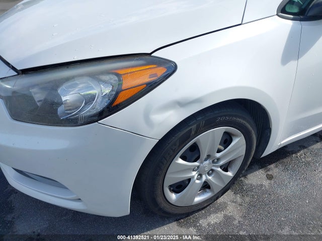 KIA Forte 5-door Lx 2016 KNAFK5A84G5618745 Image 6