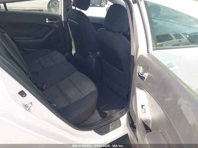 KIA Forte 5-door Lx 2016 KNAFK5A84G5618745 Image 8
