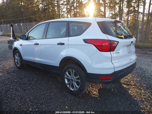 Ford ESCAPE S 2019 1FMCU0F77KUA36569 Image 3