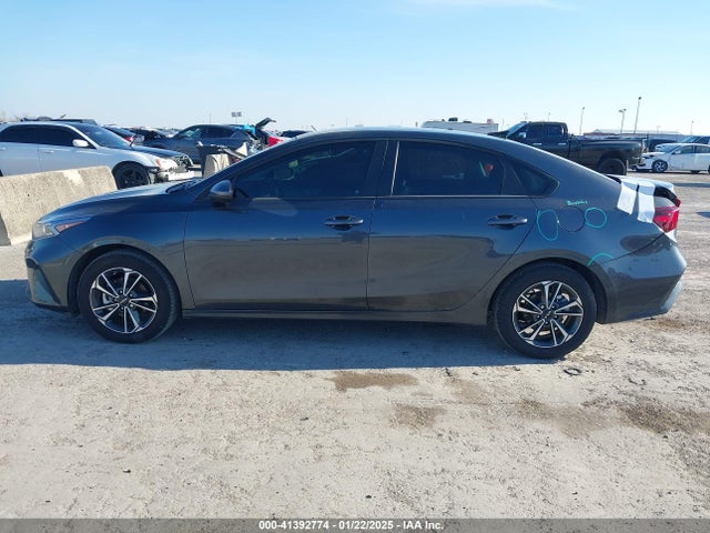3KPF24AD5RE817708 KIA Forte Lxs