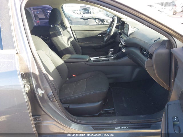 3N1AB8CV1MY257624 Nissan Sentra Sv Xtronic Cvt