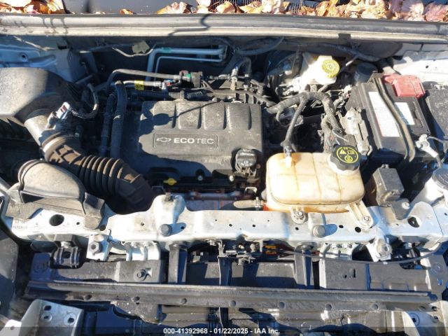 3GNCJKSBXLL209698 Chevrolet Trax Fwd Ls