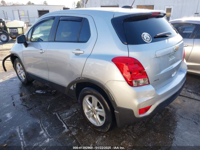 3GNCJKSBXLL209698 Chevrolet Trax Fwd Ls