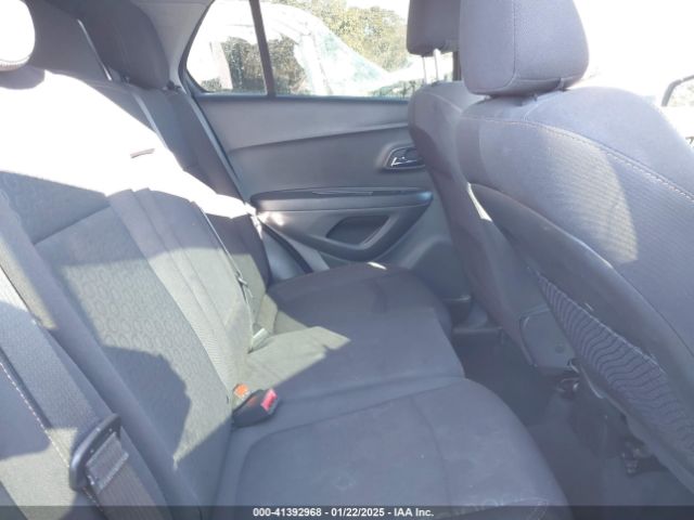 3GNCJKSBXLL209698 Chevrolet Trax Fwd Ls