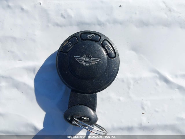 2008 MINI COOPER CLUBMAN WMWML33508TN66314 Photo 10