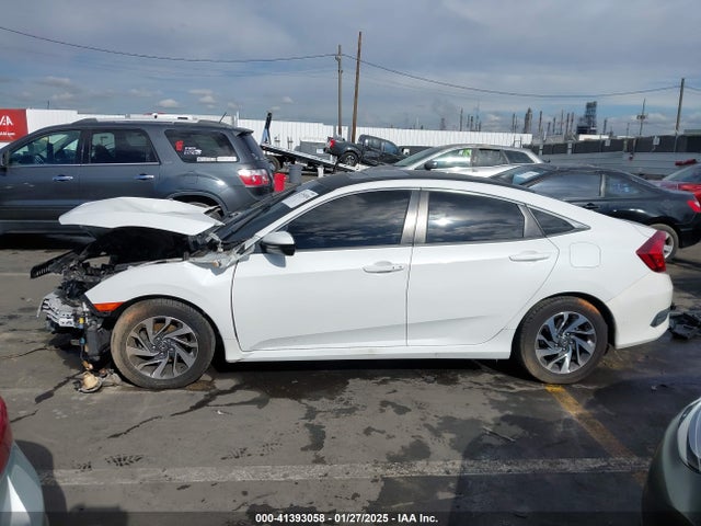 Honda CIVIC EX 2018 2HGFC2F7XJH574816 Image 11