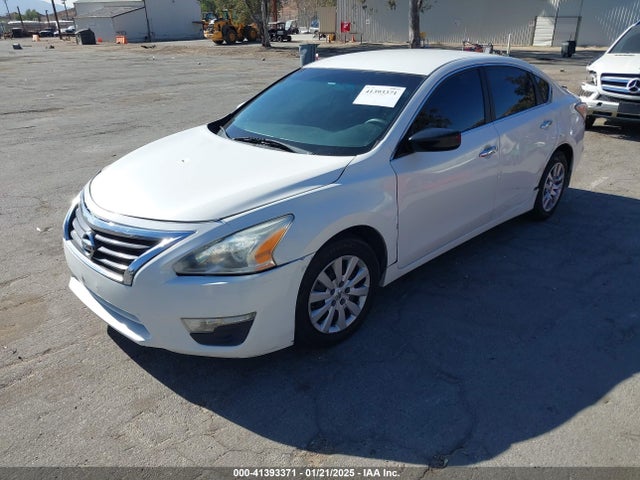 Nissan Altima 2.5 S 2015 1N4AL3APXFC278135 Image 2