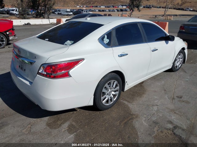Nissan Altima 2.5 S 2015 1N4AL3APXFC278135 Image 4