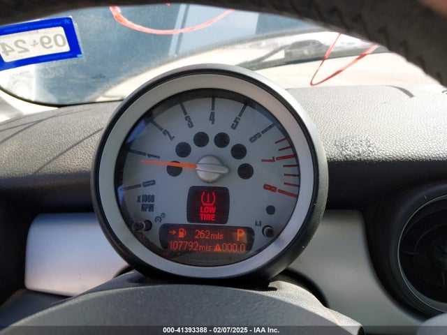 2008 MINI COOPER WMWMF33578TT62942 Photo 6