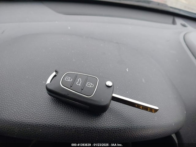 KIA SOUL + 2017 KNDJP3A51H7476157 Image 11