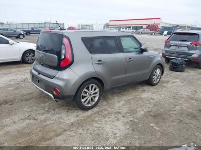 KIA SOUL + 2017 KNDJP3A51H7476157 Image 4