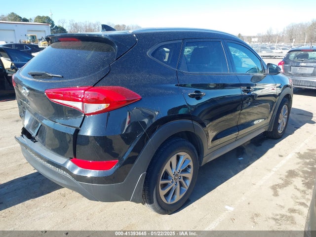 Hyundai Tucson Se Plus 2017 KM8J33A49HU381233 Image 4
