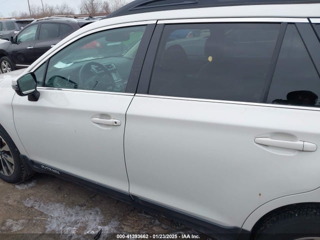 Subaru Outback 2.5i Limited 2015 4S4BSBLC4F3353817 Image 14