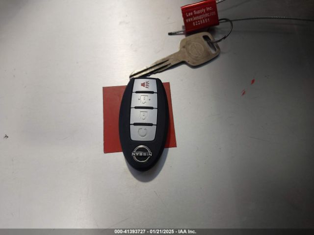 3N1CN7AP3EL805085 Nissan Versa 1.6 S