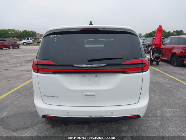 Chrysler Pacifica Touring L 2023 2C4RC1BG1PR624386 Image 16