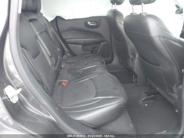 3C4NJDBB3JT402348 Jeep Compass Latitude 4x4