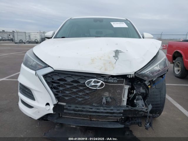 KM8J2CA41LU213551 Hyundai TUCSON SE