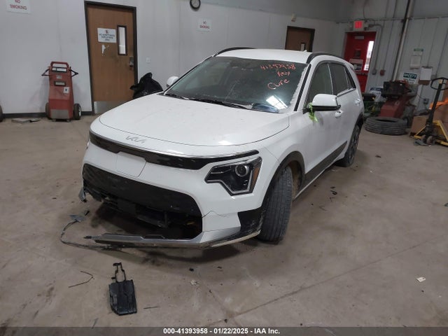 KNDCR3L10R5101726 KIA 2024