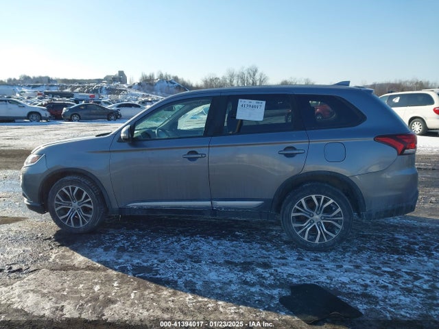 Mitsubishi Outlander Se 2018 JA4AZ3A35JJ003454 Image 14
