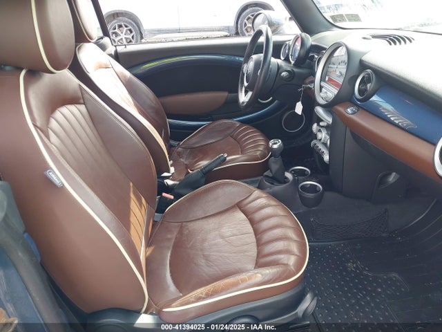 2010 MINI COOPER WMWMR3C50ATZ18845 Photo 4