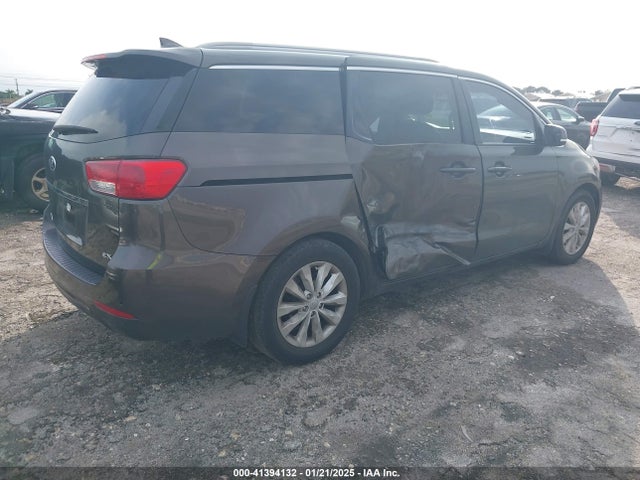 KIA SEDONA EX 2017 KNDMC5C19H6271402 Image 4
