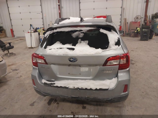 Subaru Outback 2.5i Premium 2017 4S4BSACC1H3233213 Image 16