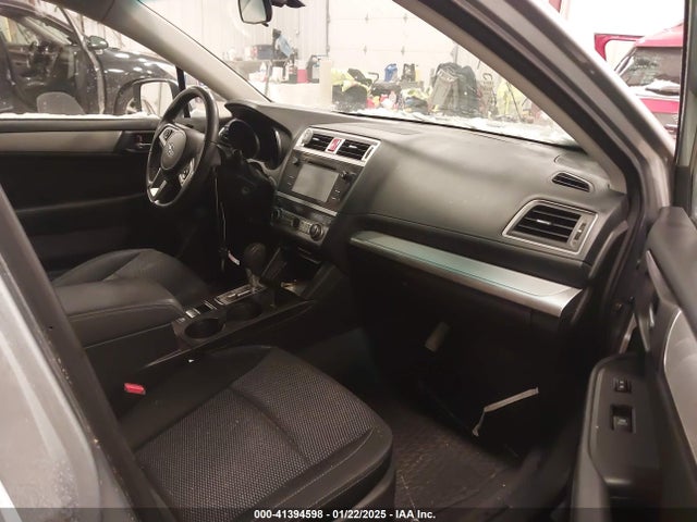 Subaru Outback 2.5i Premium 2017 4S4BSACC1H3233213 Image 5
